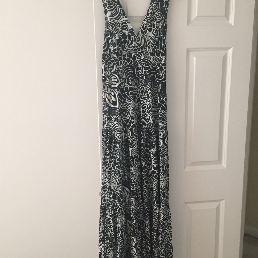 Flowing Banana Republic Mazi dress-navy and white